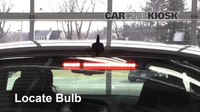 2011 Audi S4 3.0L V6 Supercharged Éclairage Feu de freinage central (remplacer l'ampoule)